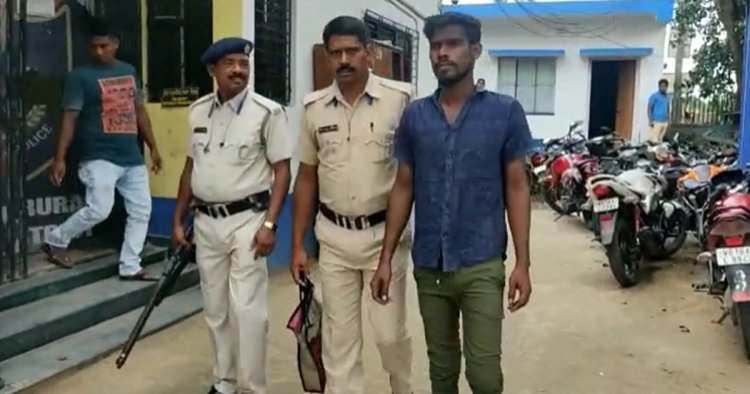 দেওরের বন্ধুর প্রেমে দিশেহারা বৌদি, ছবি ভাইরালের হুমকি দিয়ে ধর্ষনের অভিযোগ