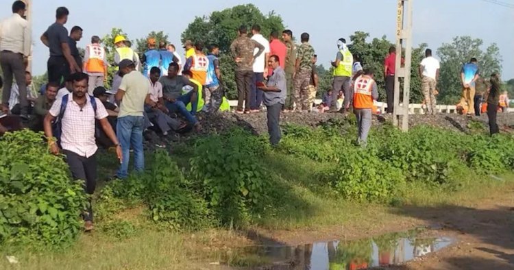 Train Accident: মালগাড়ির সঙ্গে সংঘর্ষ, যাত্রীবাহি ট্রেন লাইনচ্যুত হয়ে জখম ৫৩