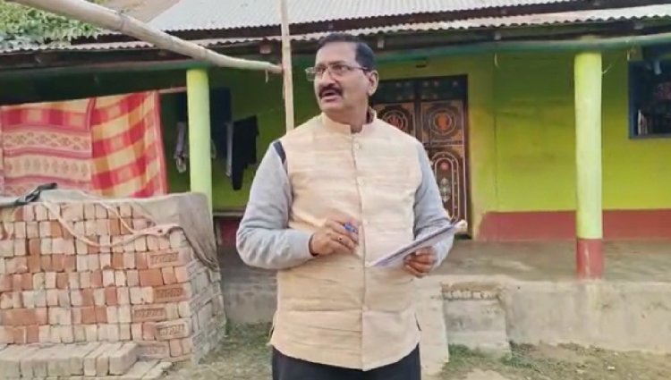 বাংলার আবাসে বিহারের বাসিন্দা! জেলাশাসকের নির্দেশে তড়িঘড়ি ব্যবস্থা