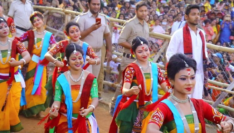 আসছে দোল, অকাল বসন্ত উৎসব বিশ্বভারতীতে