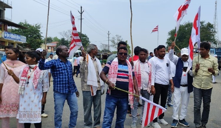 Ranchi Band: सरना झंडा अपमान पर आदिवासी संगठनों का रांची बंद, दिखा मिला जुला असर