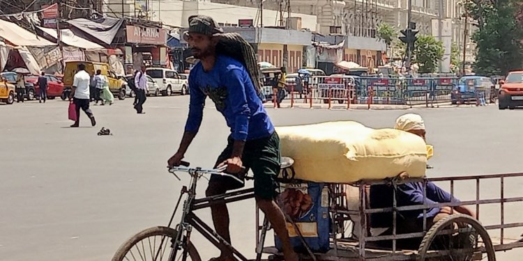 শুক্রবার থেকেই রাজ্যে হাওয়া বদল, জেলায়-জেলায় বৃষ্টির পূর্বাভাস