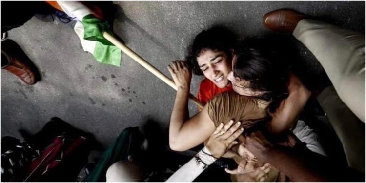 Wrestler Protest: সংসদ ভবন অভিযানে সাক্ষী-বজরংদের বিরুদ্ধে FIR দিল্লি পুলিশের