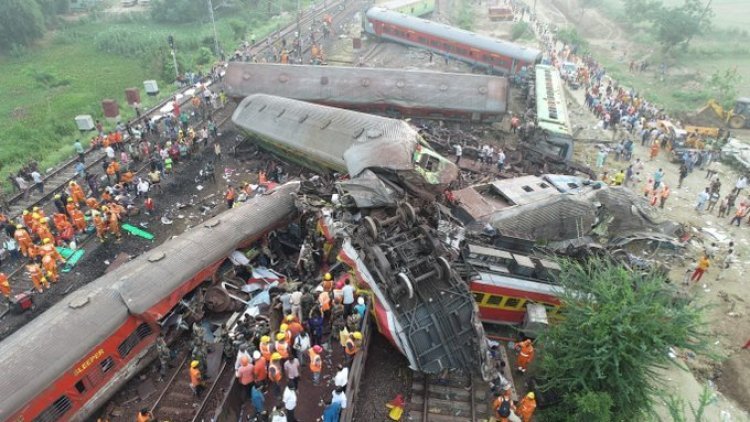 Odisha Train Accident: मृतकों का आंकड़ा पहुंचा 288 तक, तीन ट्रेनें एक दूसरे से टकरायी और हो गया 2004 के बाद दुनिया का सबसे बड़ा हादसा