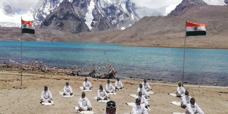 International Yoga Day2023: বিশ্ব যোগ দিবসে সামিল ভারতীয় সেনা, দেখুন সেই ছবি
