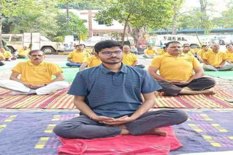 योगाभ्यास निरोग रहने का मूलमंत्र- पीयूष सिन्हा,एसडीओ ,