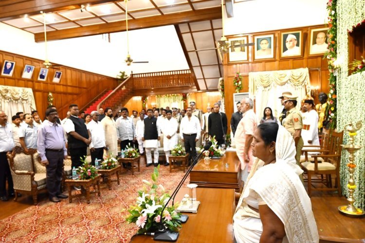 बेबी देवी बनी 11 वीं मंत्री, राज्यपाल ने दिलाया शपथ, कई बार अटकी