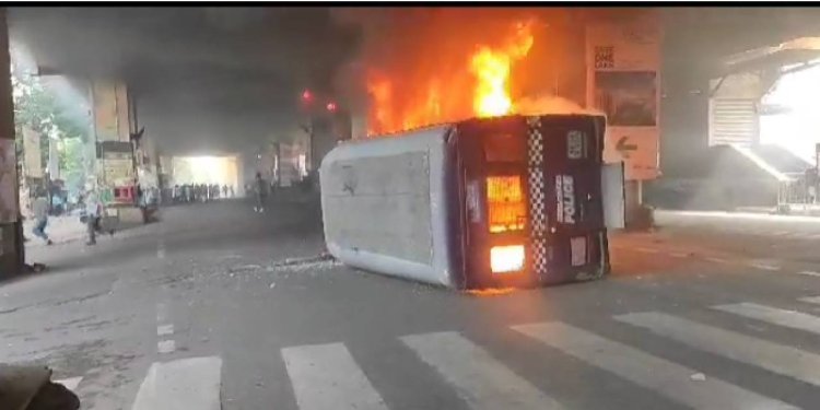 টাকার বদলে গাড়ির বেপরোয়া দৌরাত্ম্যে ছাড়,  সাতের খুদের মৃত্যুতে কাঠগড়ায় Traffic Police