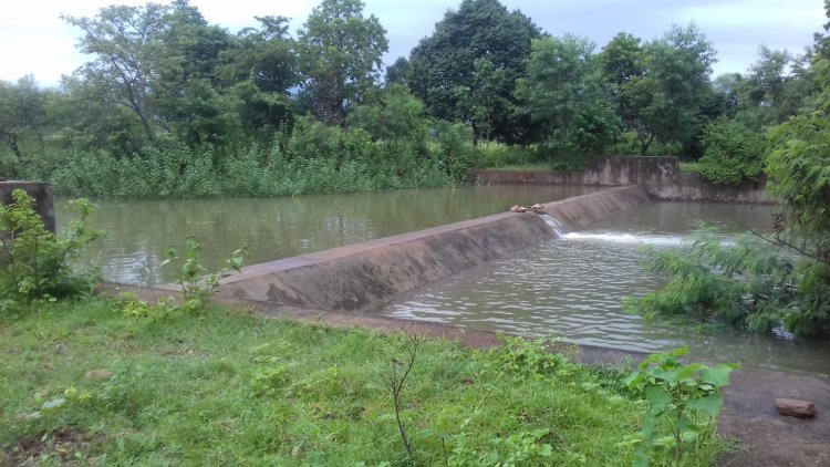 गलत मंशा से योजना बदलने का लगा आरोप 