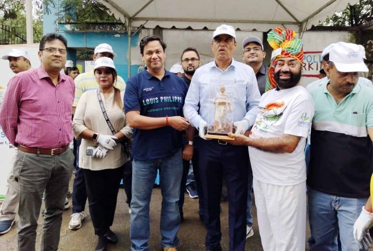 जमशेदपुर : स्वच्छ भारत मिशन के तहत नए अंदाज में पप्पू सरदार ने दिया स्वच्छता का संदेश