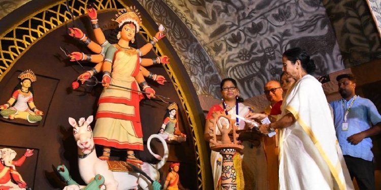 Durga Puja 2023: আগমনীর বাকি ৯ দিন, ভার্চুয়াল পুজোর উদ্বোধন করবেন মুখ্যমন্ত্রী