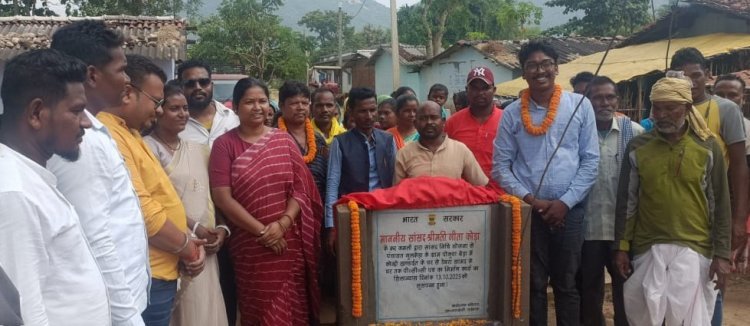 चक्रधरपुर : सांसद  गीता कोड़ा ने आधा दर्जन योजनाओं का किया शिलान्यास