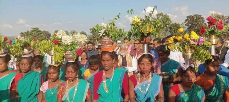 "विकसित भारत संकल्प यात्रा" में शामिल हुए केंद्रीय मंत्री अश्विनी कुमार चौबे, बिरसा जयंती पर शुरू हुई है यात्रा