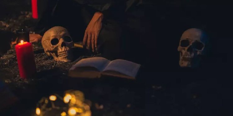 Black Magic: কালাজাদু করলেই ফিরে আসবে প্রাক্তন, জ্যোতিষীর ফাঁদে পা দিয়ে ৮ লক্ষ খোয়ালেন  তরুণীর