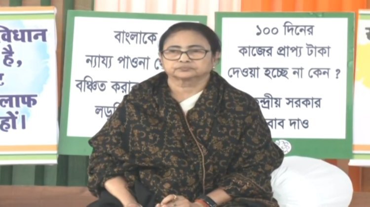 বকেয়া বন্ধের প্রতিবাদ, জেলায়-জেলায় ধর্নার ডাক তৃণমূলের