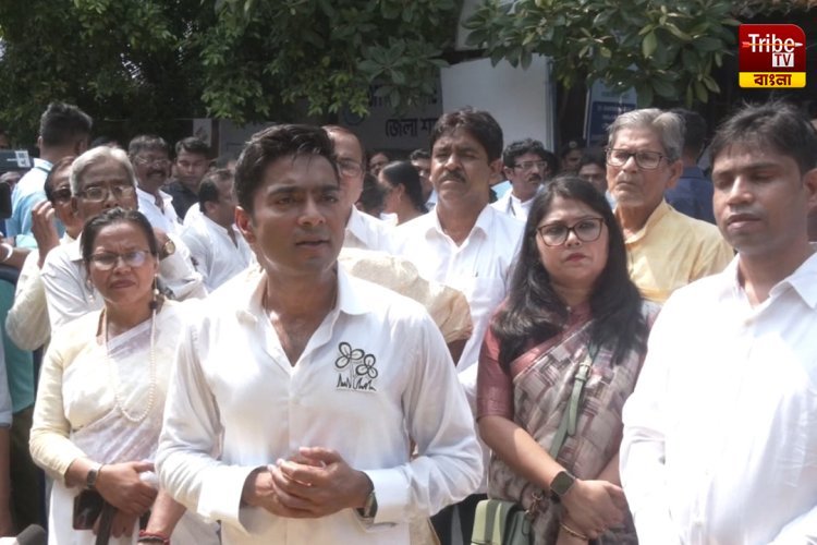 'ইন্ডিয়া'র রাজনৈতিক সমীকরণ নিয়ে বৈঠকে অভিষেক,  রণনীতি স্থির করতে প্রস্তুত TMC